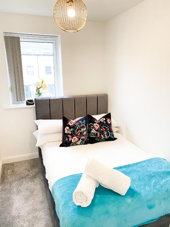 Tudors Esuites 3 Bed House Garden & Netflix Birmingam Exterior foto
